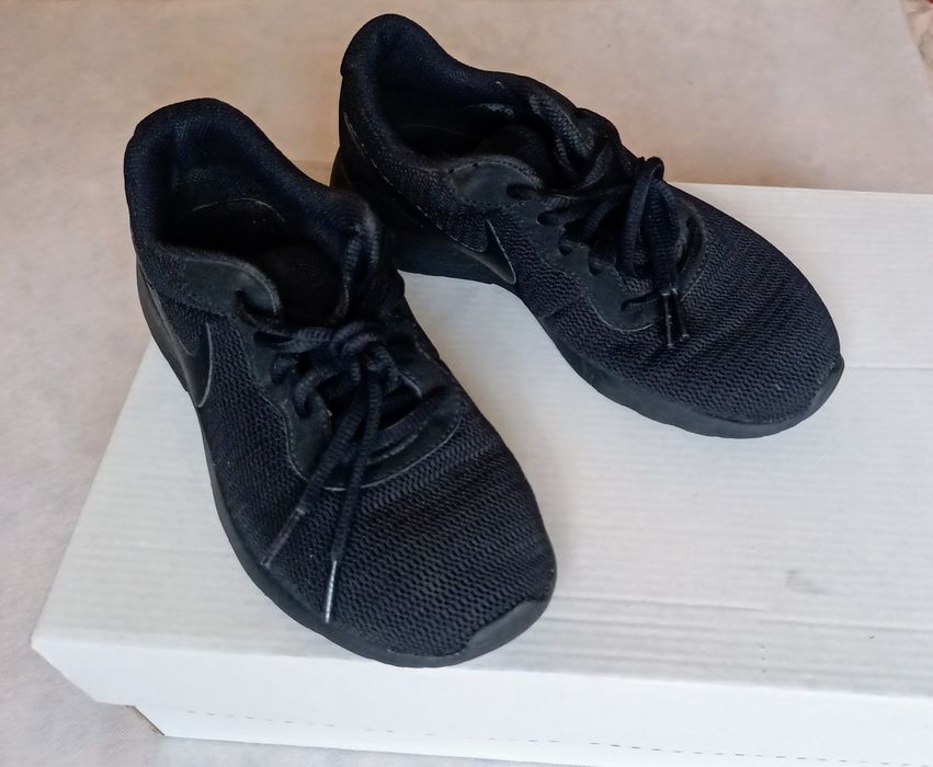 Жіночі кросівки Nike Tanjun