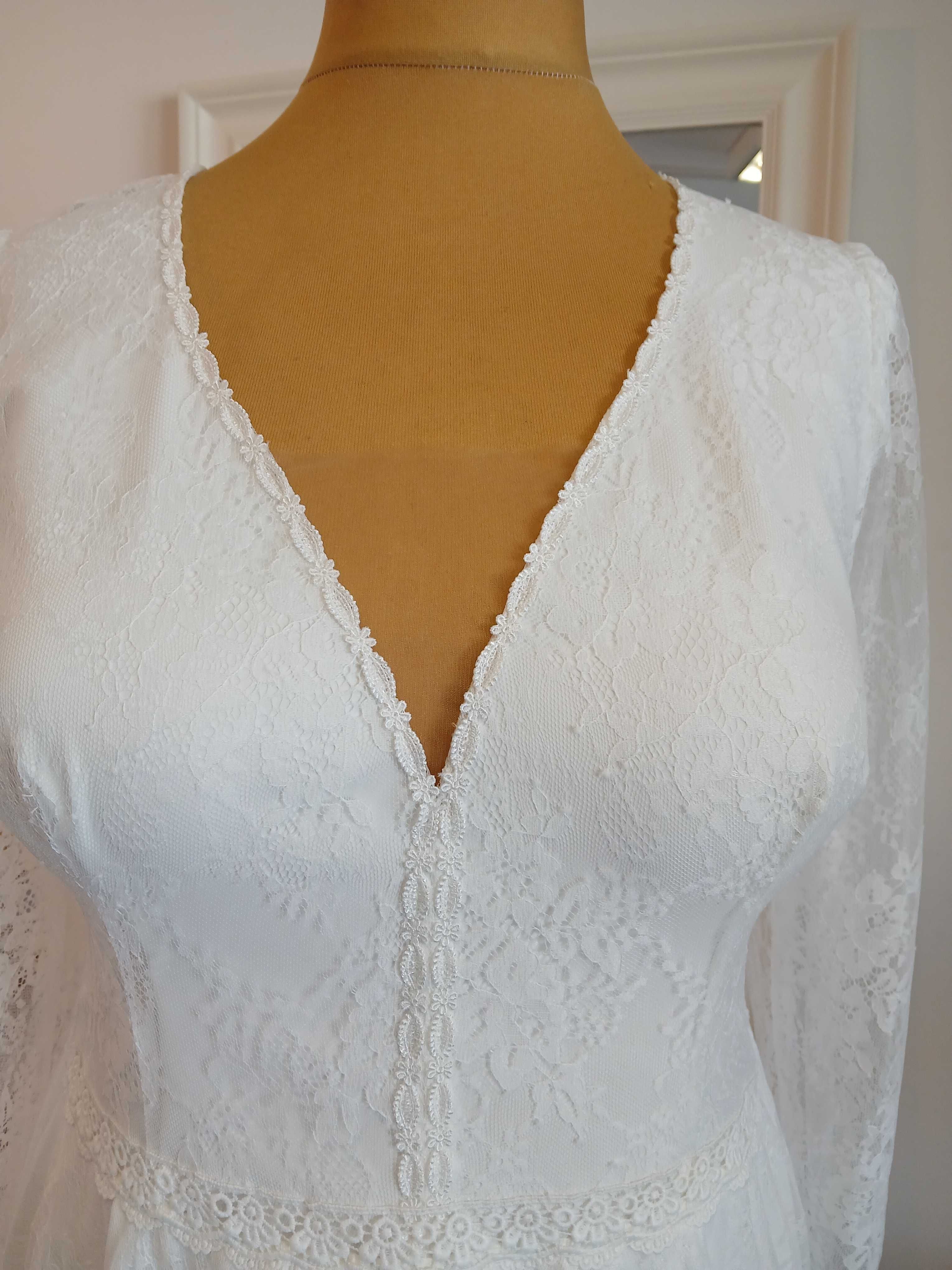 Koronkowa suknia ślubna,  boho, plus size.