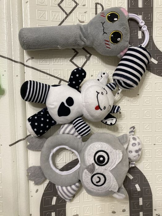 Дитячі іграшки брязкальця, гризунці