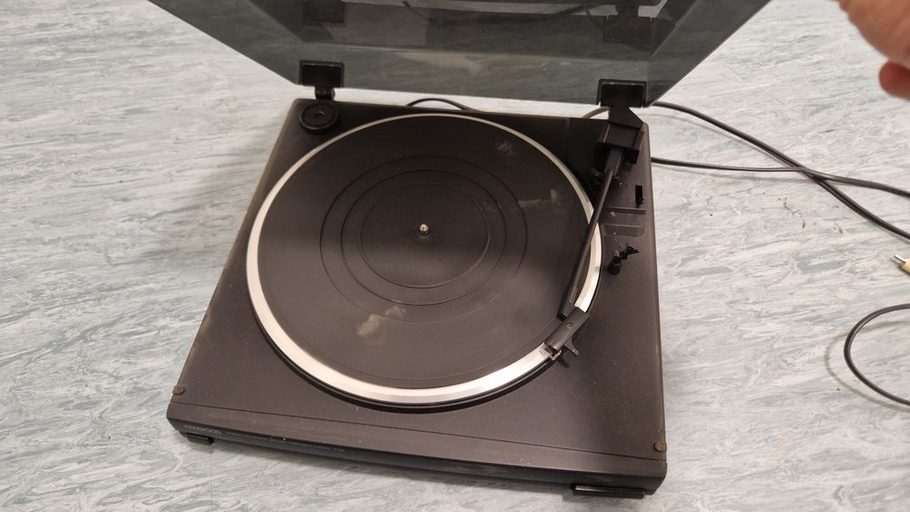 Проигрыватель виниловых пластинок Kenwood p26