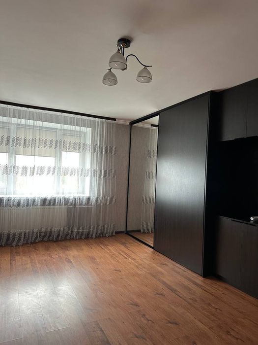 Продається двокімнатна квартира