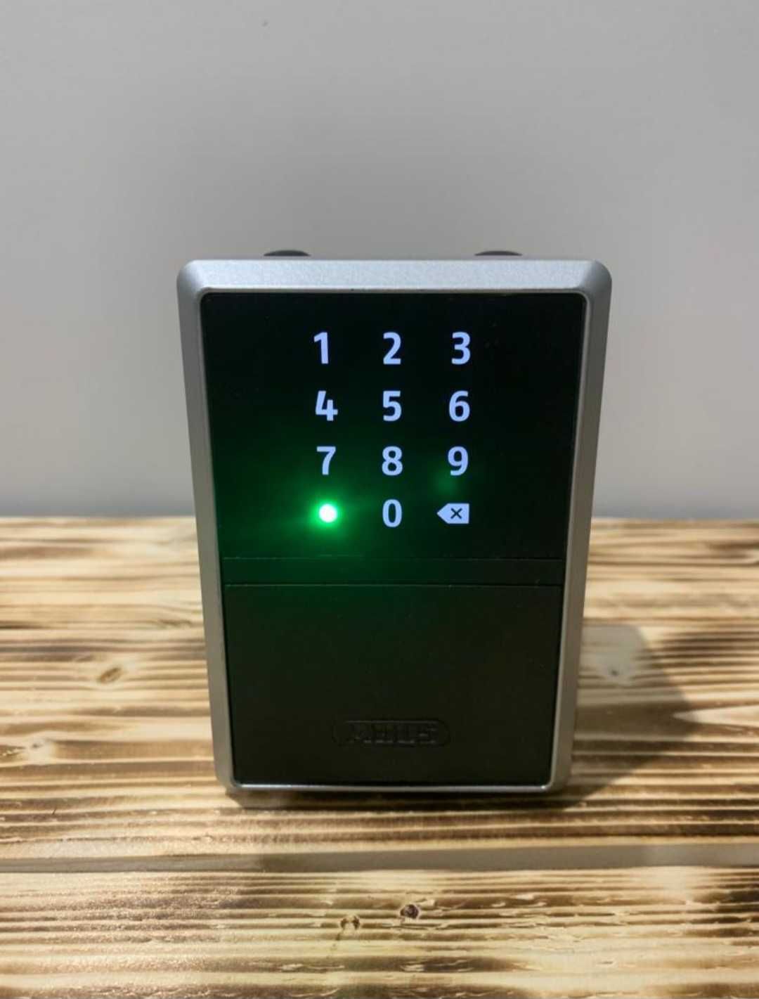 ABUS Smart KeyGarage Bluetooth Sejf na kluczę, do garażu.