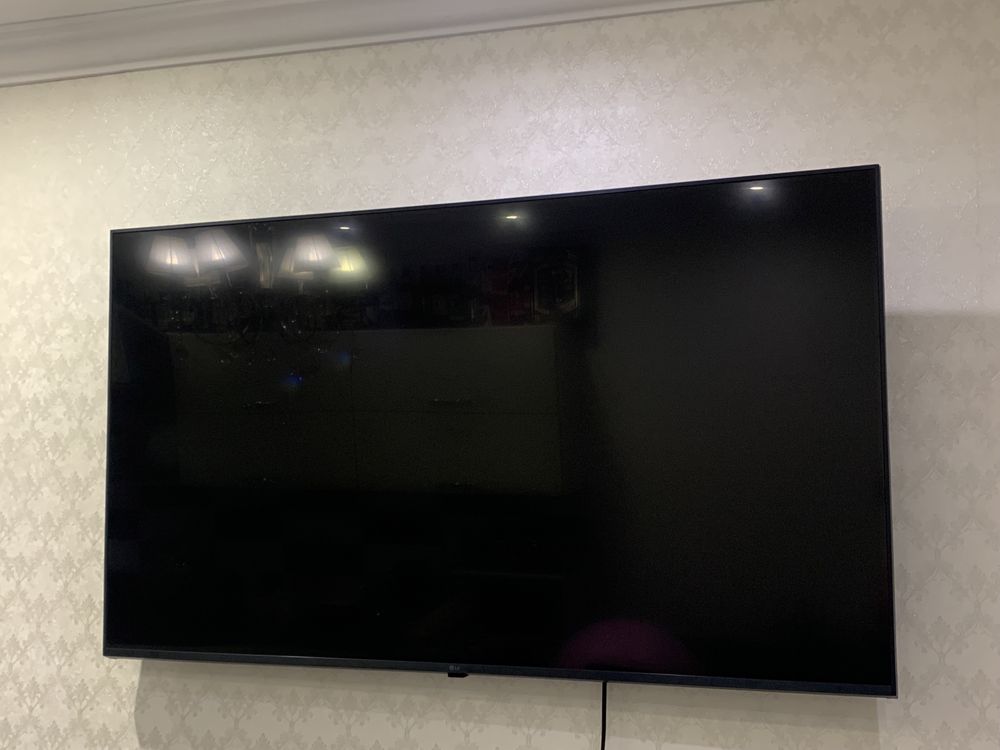 Телевизор LG 55UT81006LA , на разборку треснувший экран