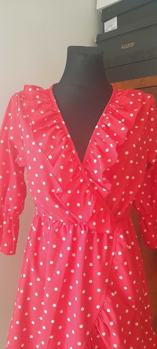 Czerwona, malinowa sukienka w białe groszki, SelfieRoom.