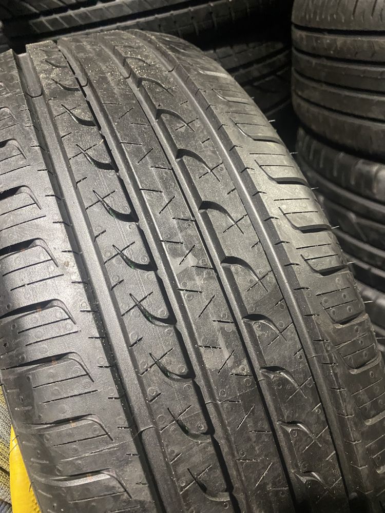 215/60 R17 Good year Efficientgrip Suv