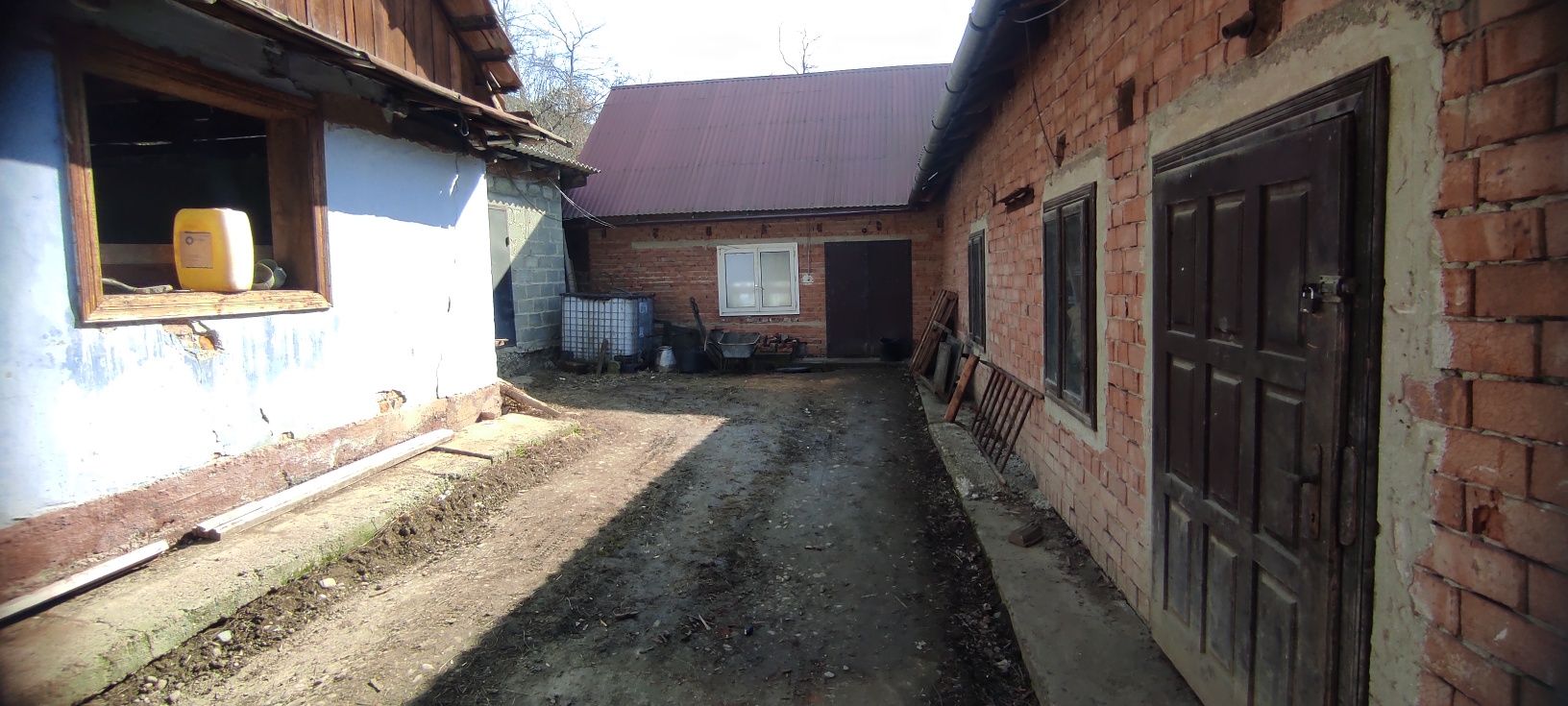 Продам будинок в селі
