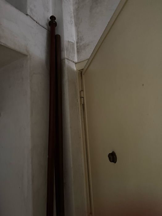 3 varoes e argolas com suportes para cortinas 2.5m aprox