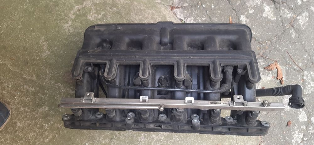Впускной коллектор 7523290 BMW E46 E39 E60 E61 M54