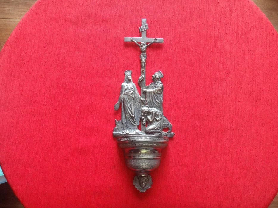 Srebrna     kropielnica