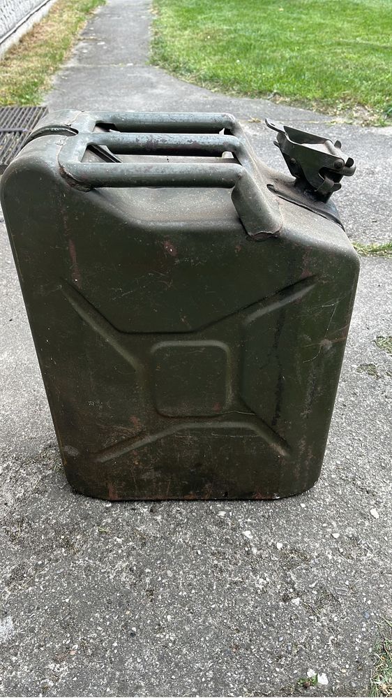 Kanister metalowy 20l zbiornik na paliwo