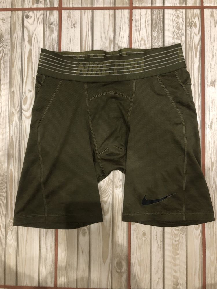 Компрессионные, термо шорты NIKE PRO