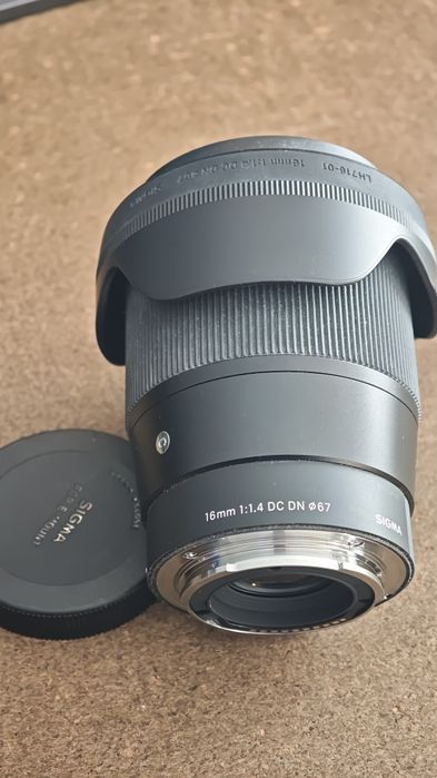 Obiektyw Sigma 16mm