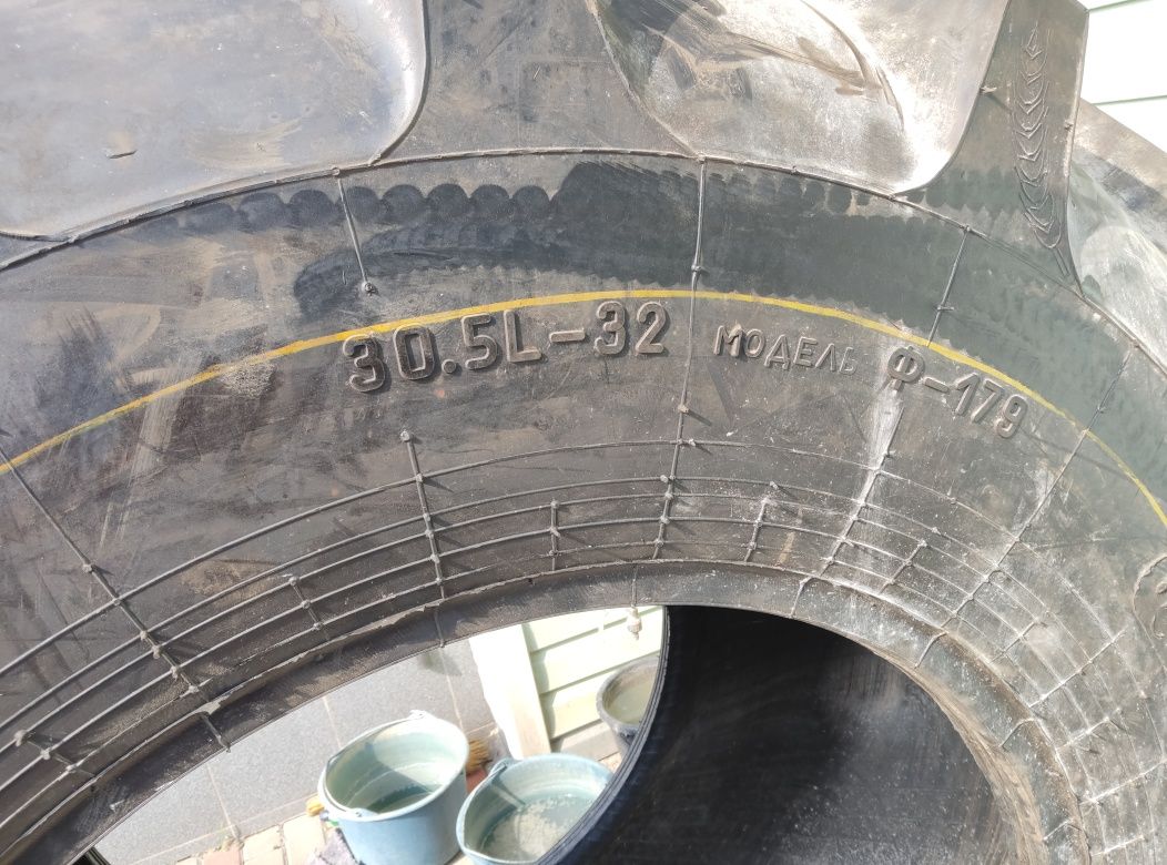 Продаж шин 30.5L-32 Ф 179