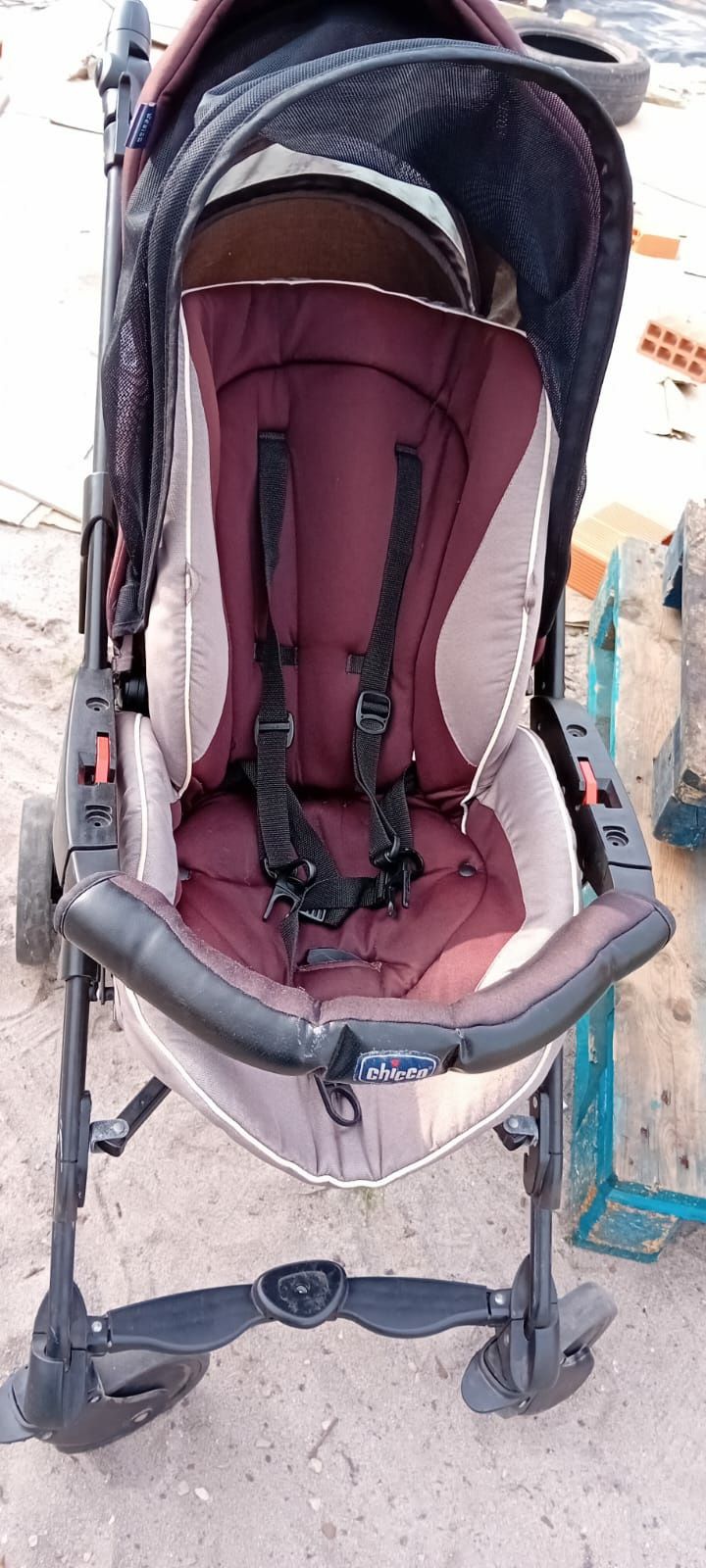 Carrinho de bebé - Silver Cross e Chicco
