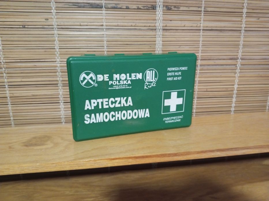 Apteczka samochodowa