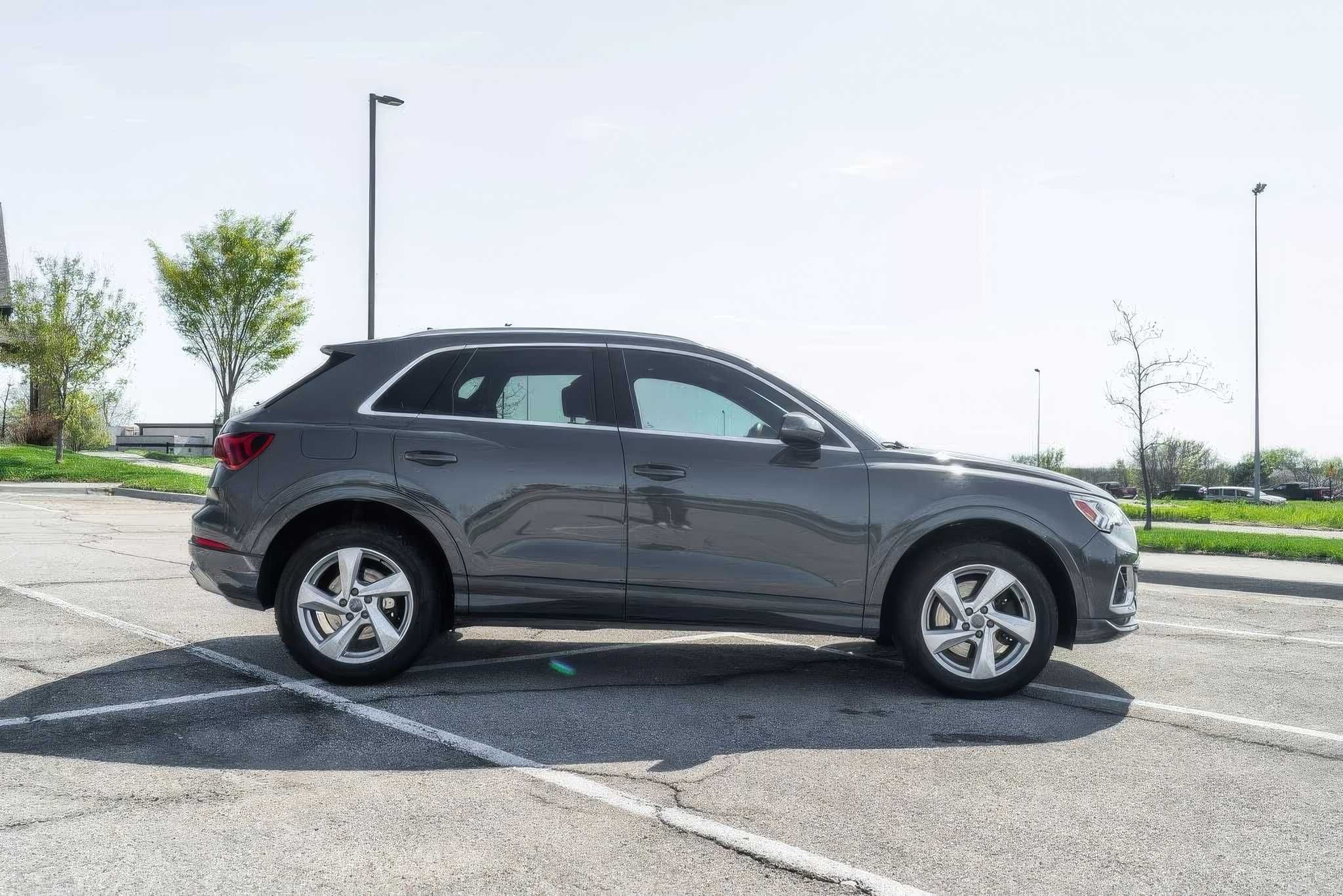 2020 Audi Q3 quattro Premium Plus 40 TFSI