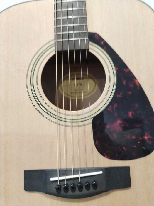 Guitarra acústica Yamaha F370 - optimo estado