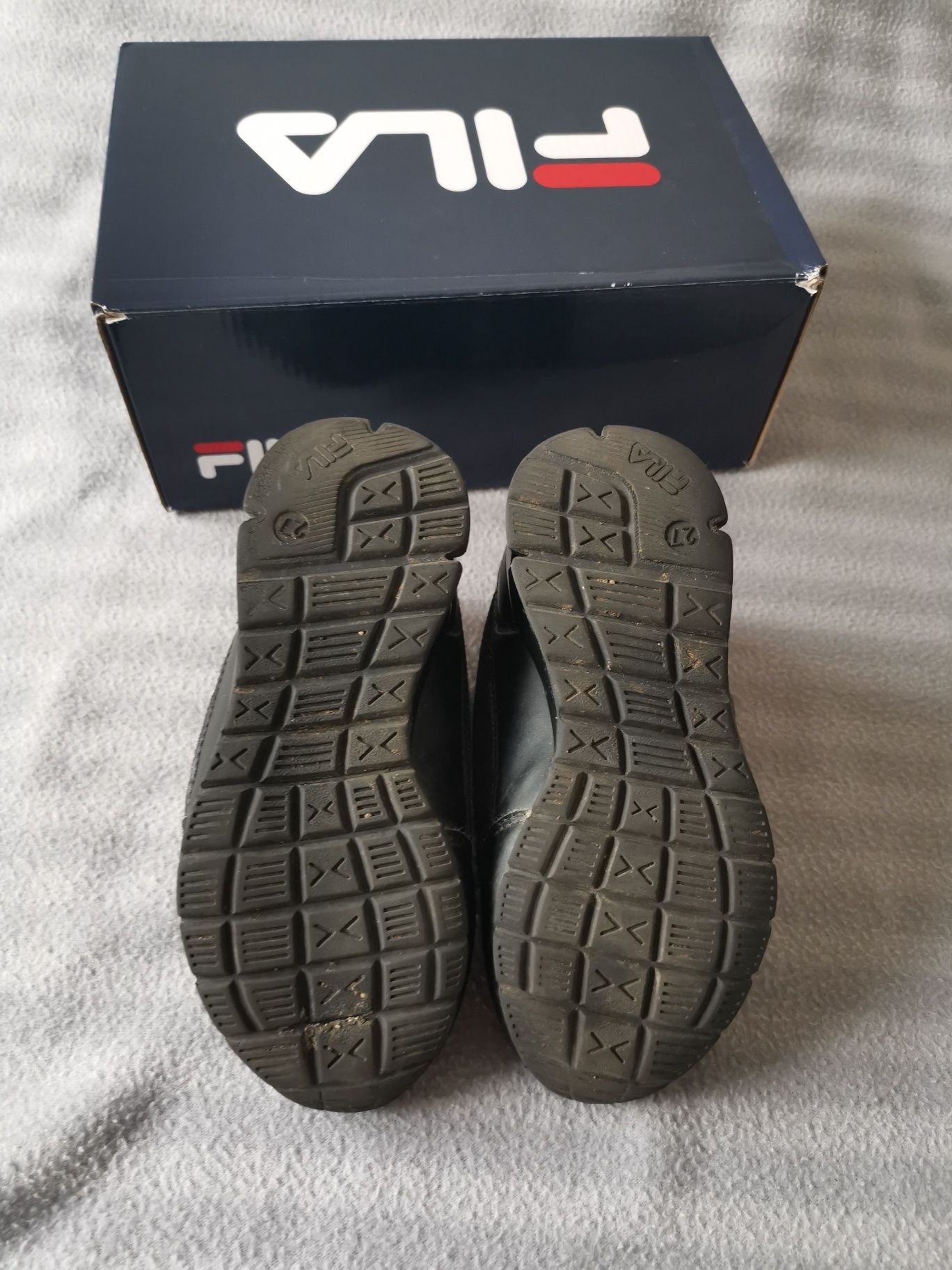Sprzedam buty dziecięce FILA roz. 27 /adidasy dla chłopca