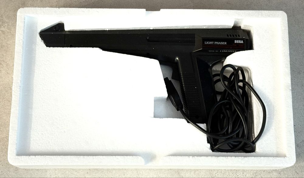 Sega Master System II Plus Light Phaser Operation Wolf Box