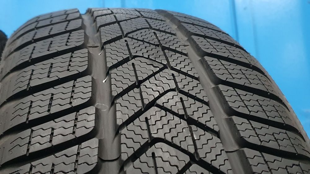 225/55 R18 Markowe opony zimowe Pirelli ! Rok 2020