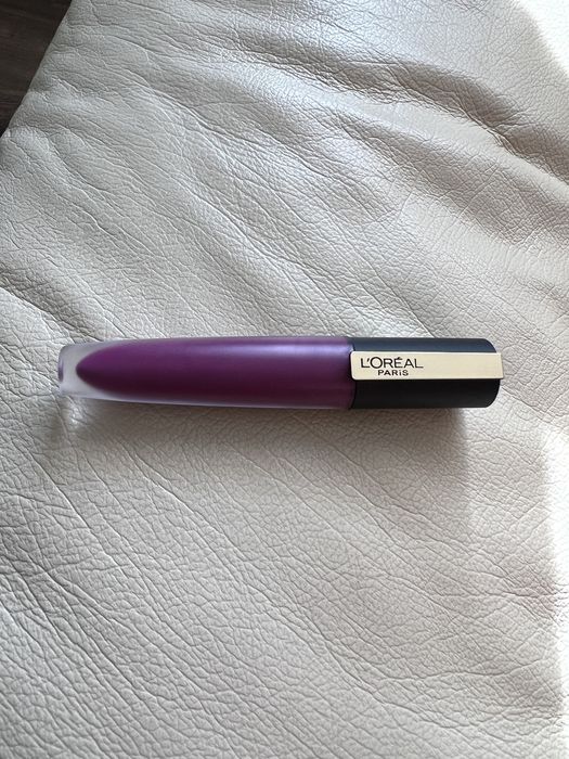 Матова стійка помада L’Oréal
