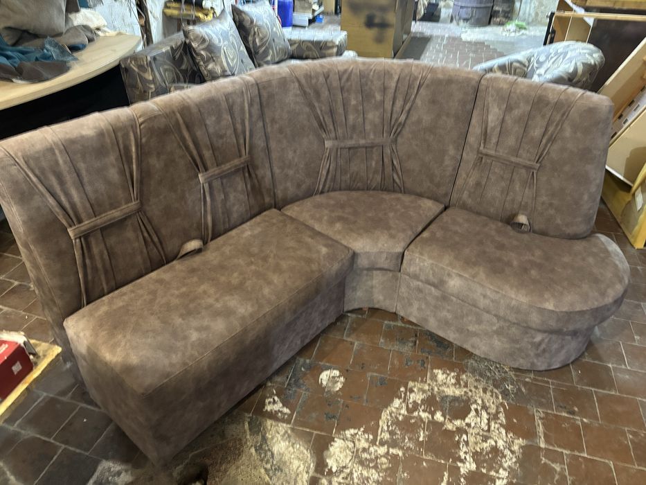 Перетяжка меблів