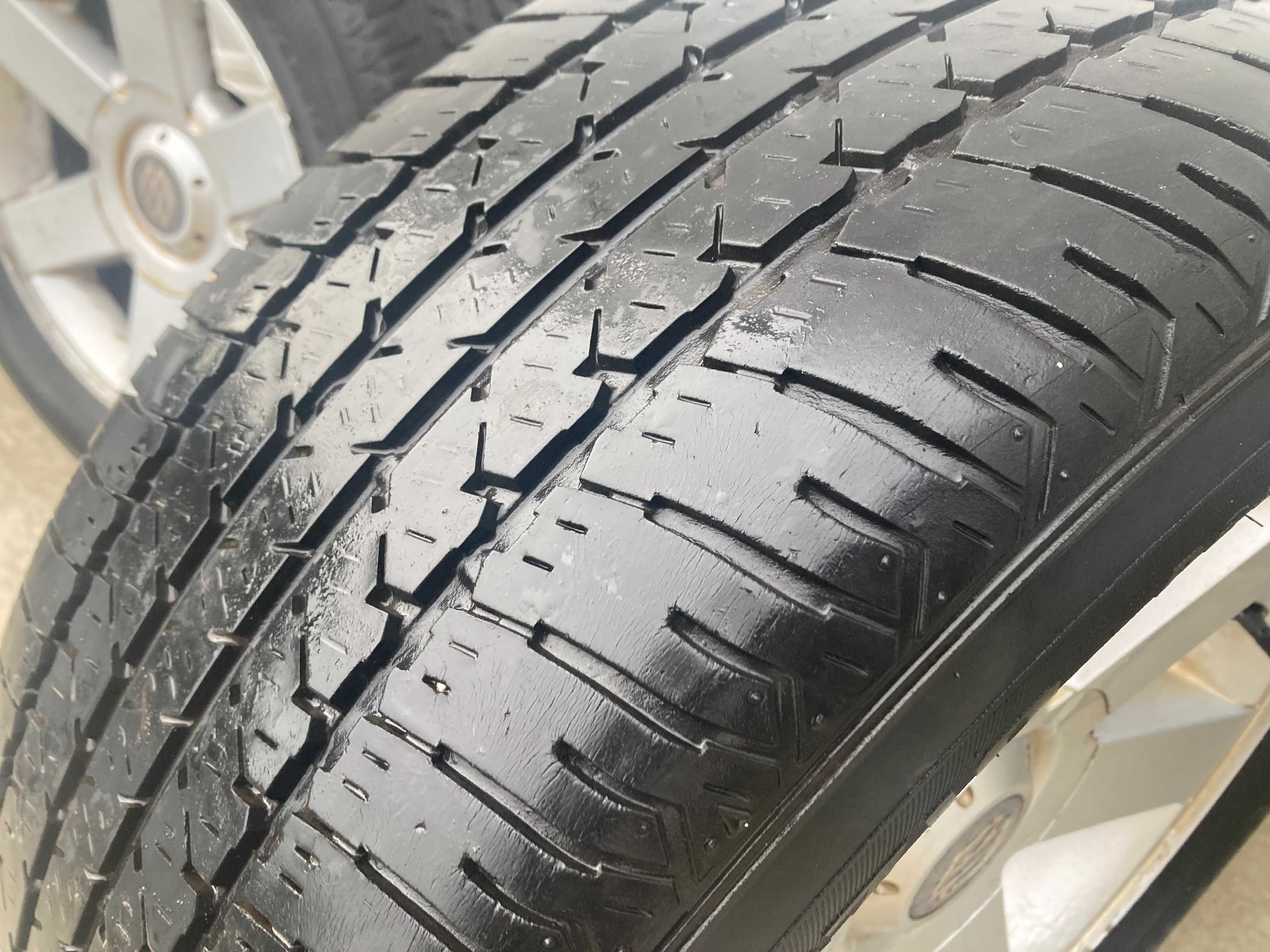 Колеса SUZUKI  VITARA 235/60 R16 . Підходять : Волга , Ніва , УАЗ.