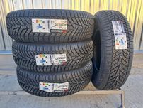 Резина зимова, НОВА, 245/70 R16 Yokohama BluEarth Winter V905