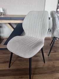 Nowe krzesła Agata Meble, Abrok
