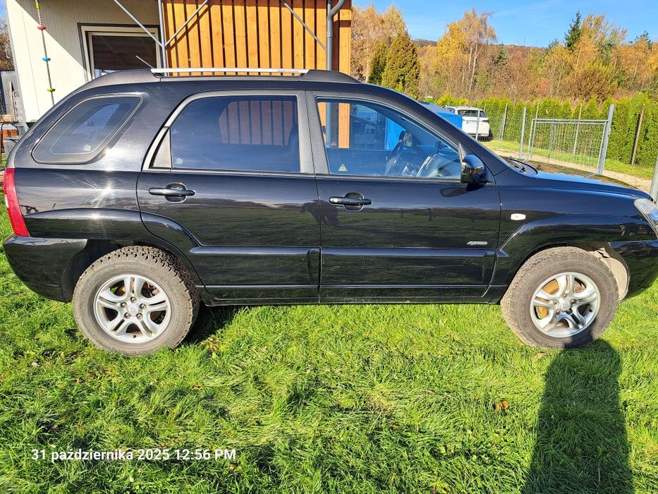 wynajmę Kia Sportage 2 4x4 2.0 LPG, przyczepa DMC  750kg