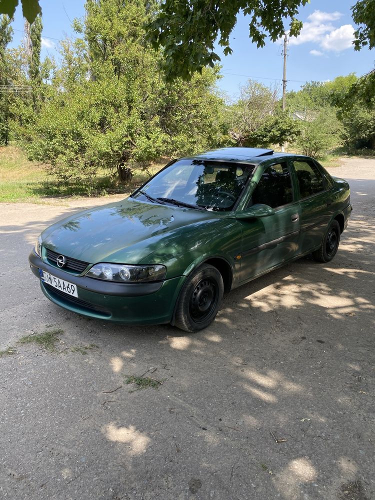 Opel Vectra B седан