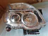 Фара права на Nissan X-trail T31