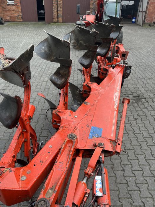 Pług obrotowy 4+1 Kuhn Varimaster 151 nonstop kverneland lemken