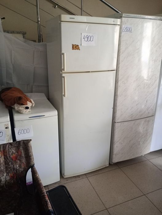 Продам холодильник в робочому