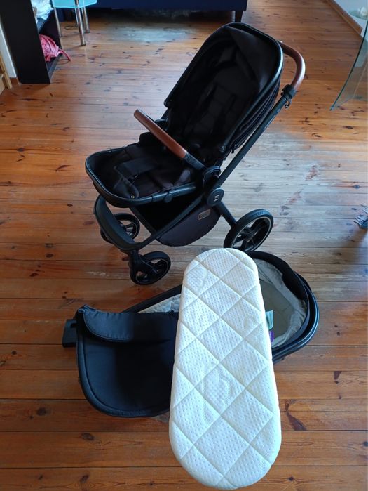 Wózek Moon Resea S czarny. Gondola i spacerowka