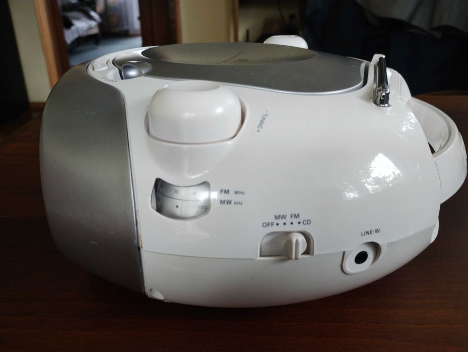 Philips AZ102S boombox radio i odtwarzacz płyt CD