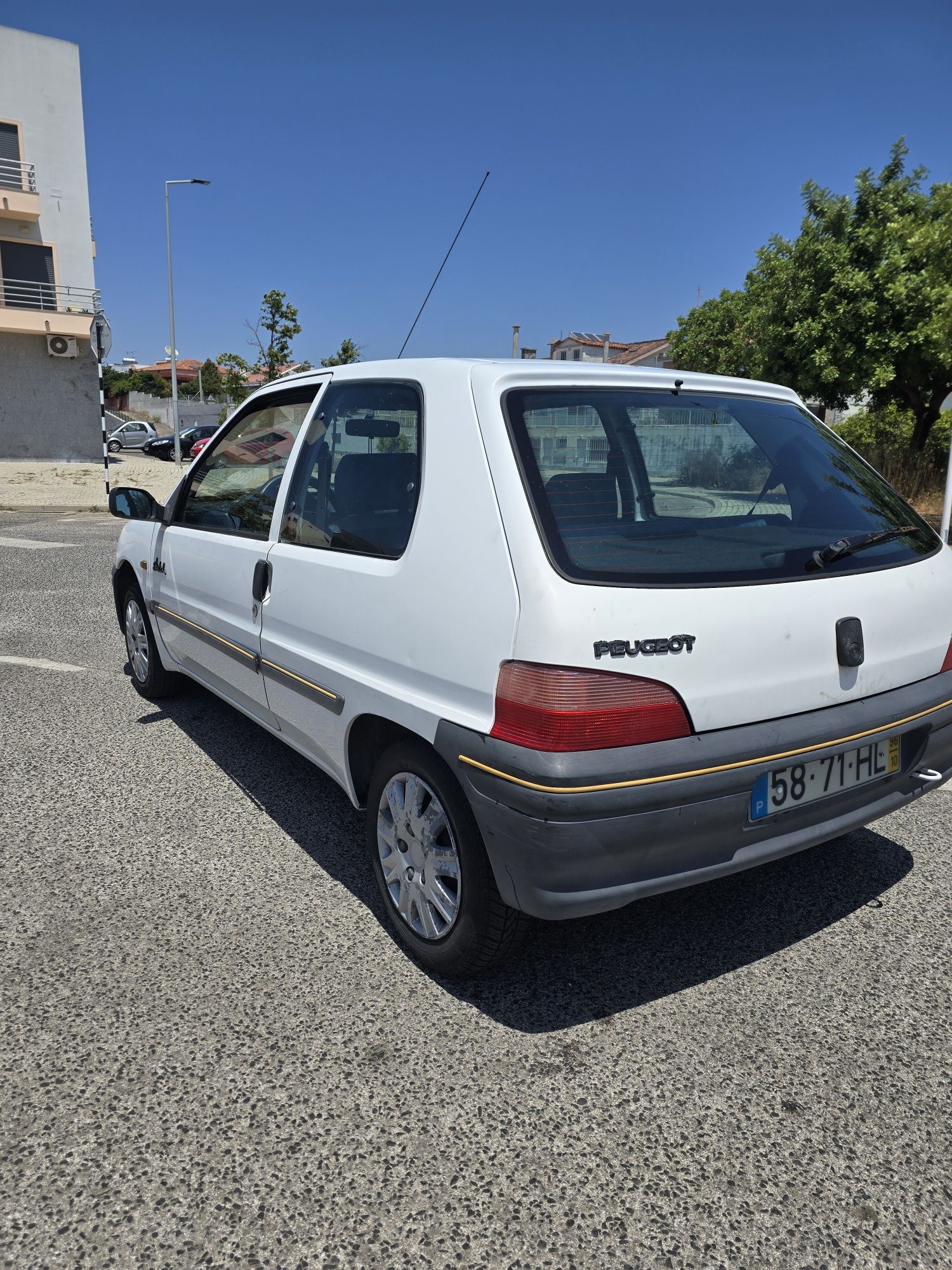 Pegeout 106 gasolina