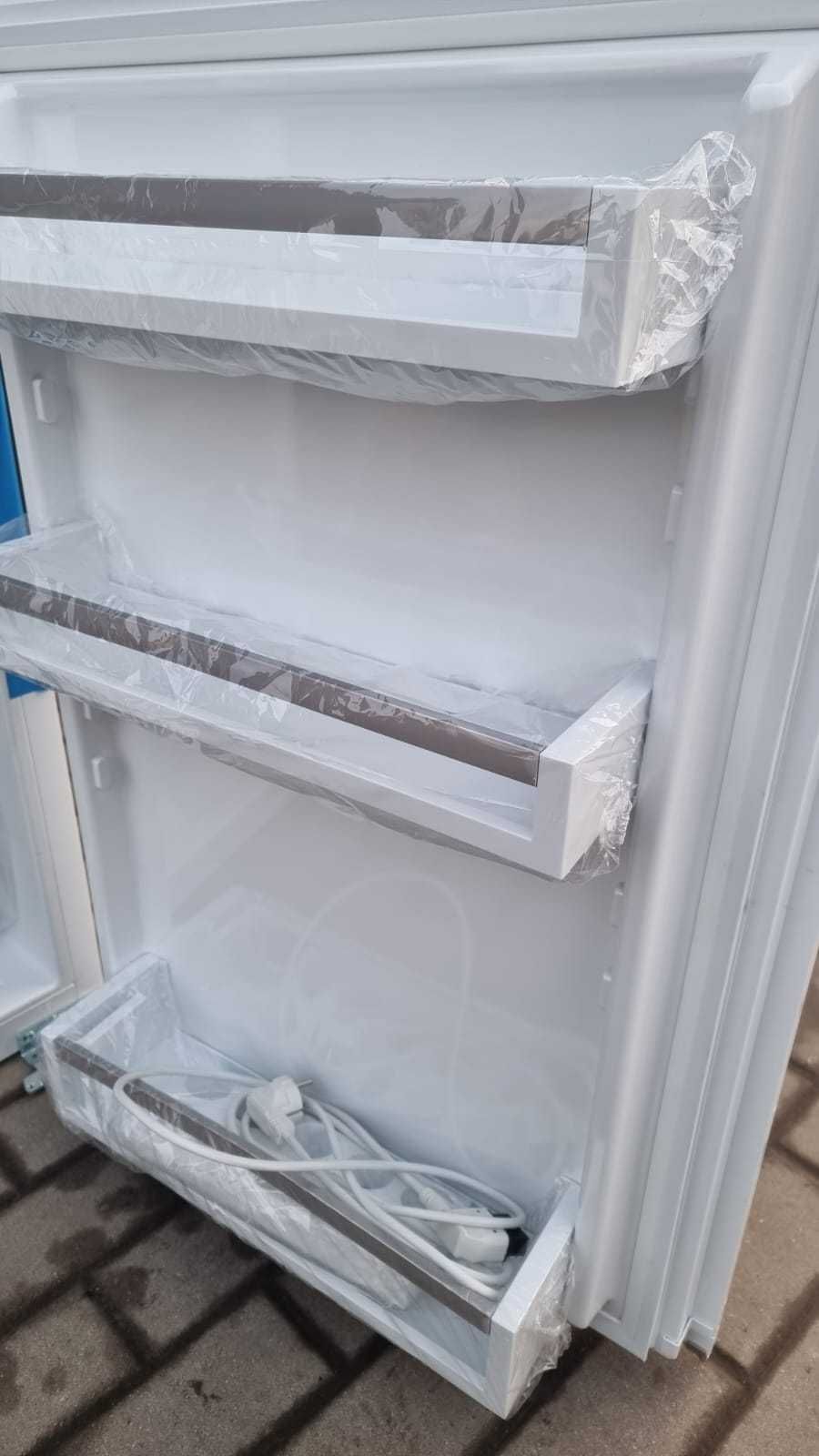 Chłodziarka do zabudowy  Liebherr DRe 3900, EasyFresh, LCD, JAK NOWA