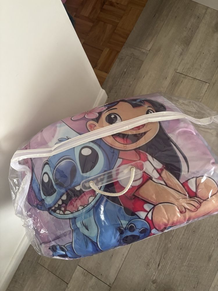 Manta e almofada stich
