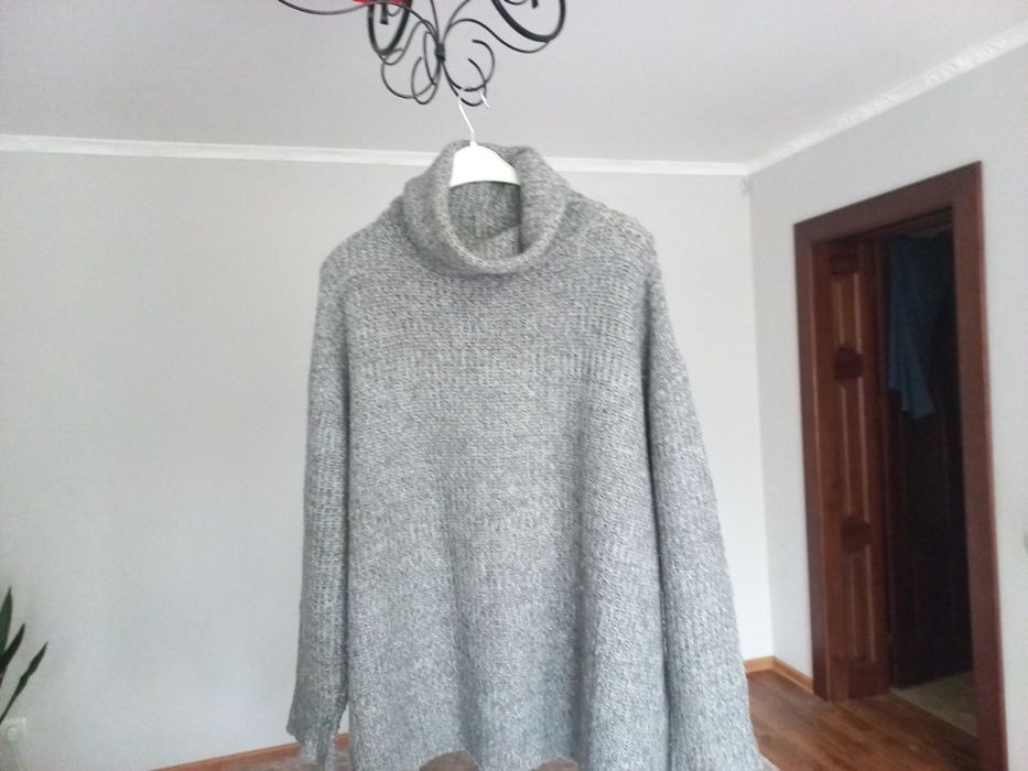 Неймовірна кофта , дуже стильна.