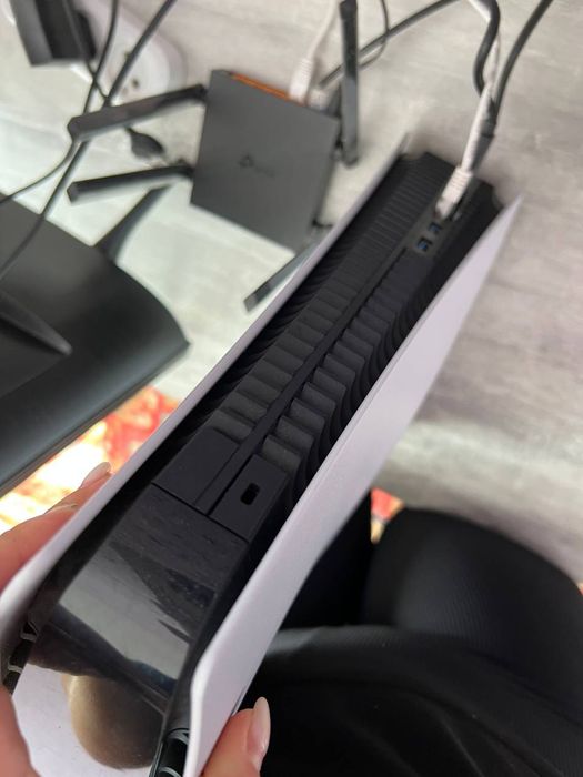 Продам Sony PlayStation 5,з дисководом