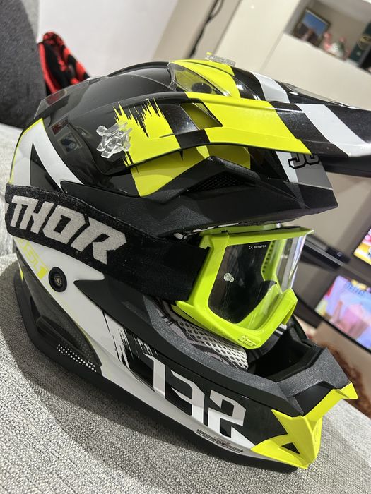 Capacete Just1 J32 + Oculos Thor