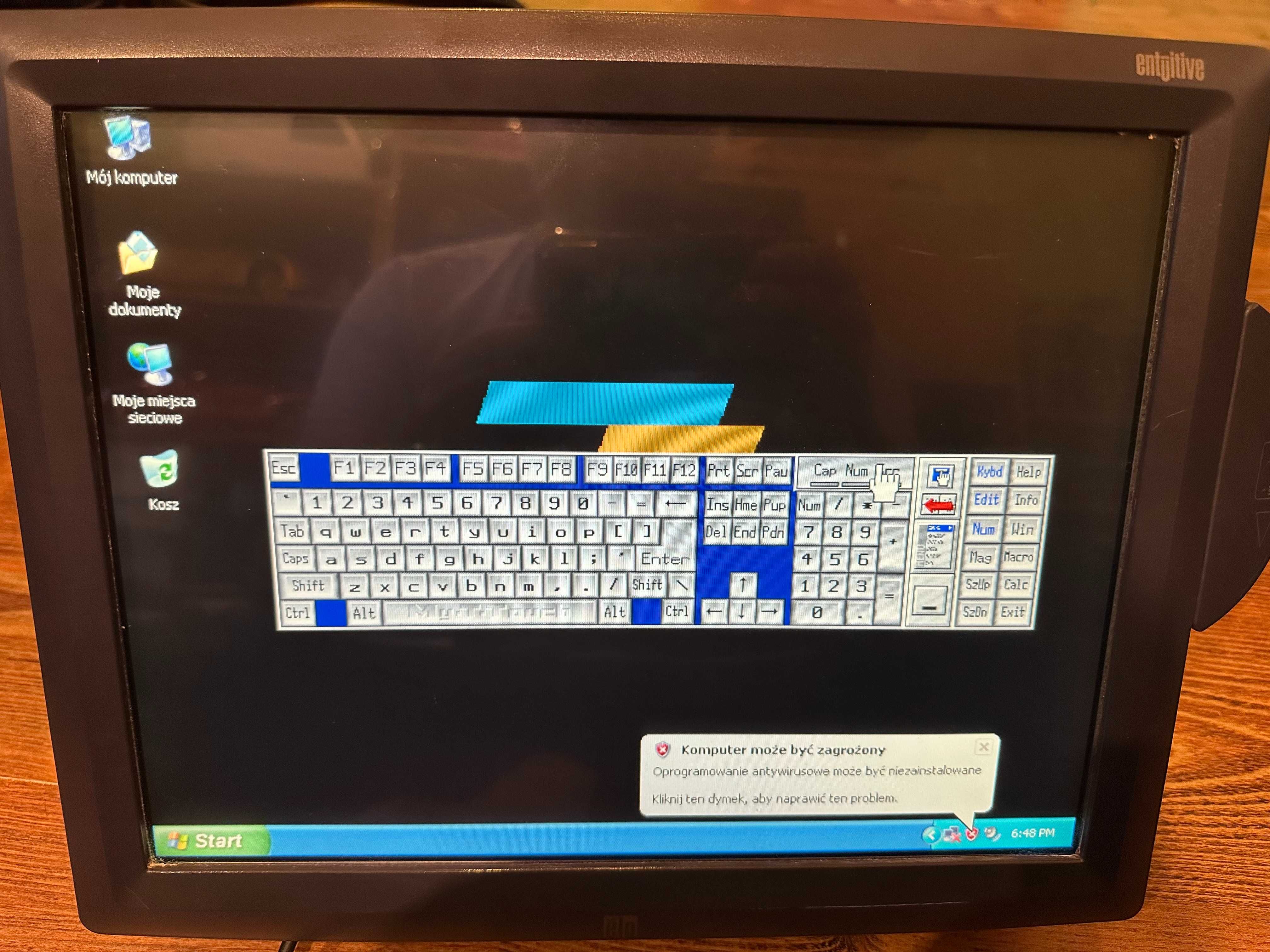 Komputer z ekranem dotykowym Elo Touch ET62681