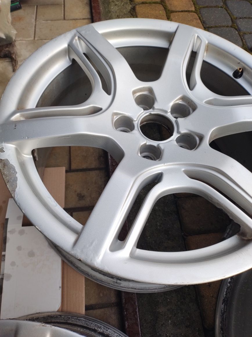 Felgi alufelgi  18 audi Q5 a3 A6 a5