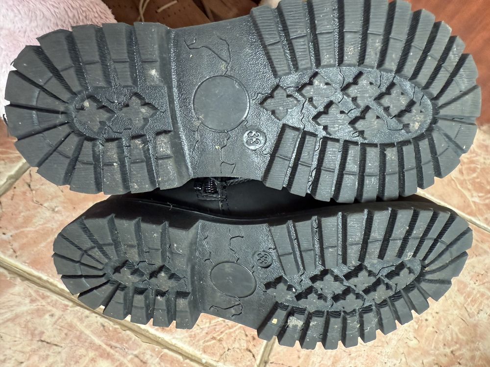 Botas Mo em muito bom estado
