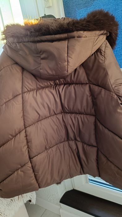 Sprzedam zimową kurtkę damska .kolor brązowy