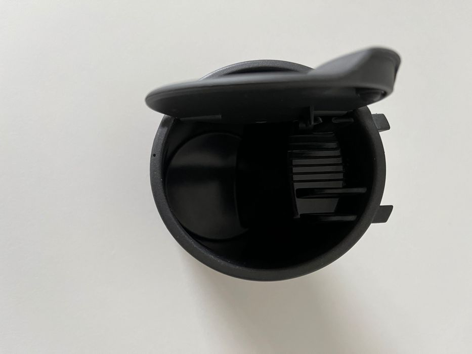 Cinzeiro original Volvo (S60 I/V70 II)