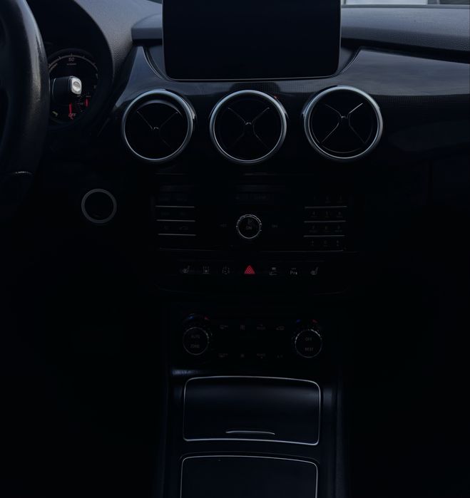 Mersedes-Benz B-Class 2016 b250e