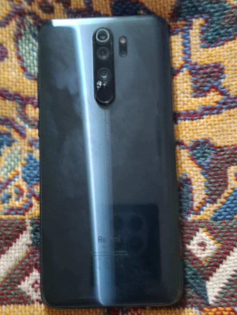 Realme 8 nro 6/64 в хорошем состоянии