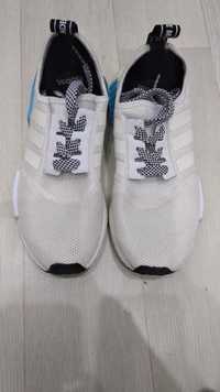 Кросівки Adidas boost рр38